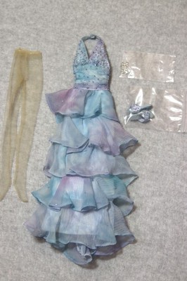 TONNER TYLER WENTWORTH 2004 ''WATERCOLOR COOL CARRIE'' 16'' FASHION DOLL OUTFIT