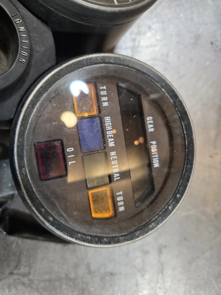 Suzuki GS300L OEM Speedometer & Odometer Instrument Cluster - Image 3 of 4