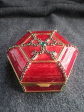 Vivian Alexander Trinket/Jewelry Box / Stunningly Beautiful and Functional