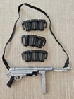1964 GI Joe Vintage Hasbro SOTW German MP-40  Sub-machine Gun & 3 Cartridge Hold