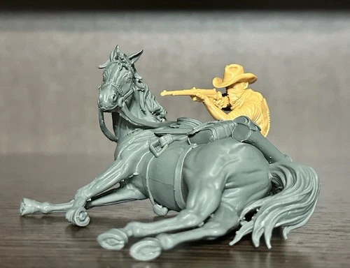 New Release HANOMAK The bandit and his wounded horse Toy soldiers 1:32