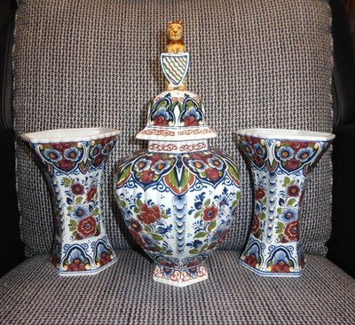 !!!! OUD DELFT VASENGARNITUR NIJMEGEN HOLLAND KERAMIK !!!!