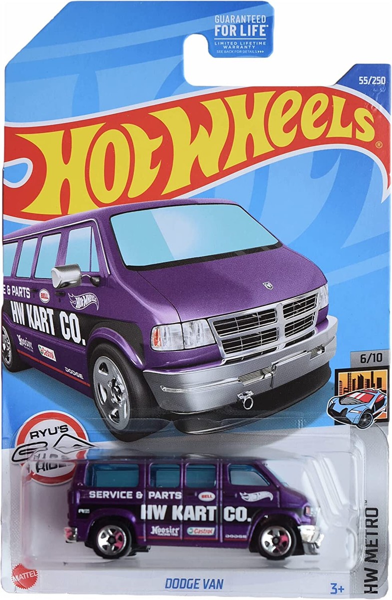 ホットウィール4台セット。MOONEYES DODGE VAN。