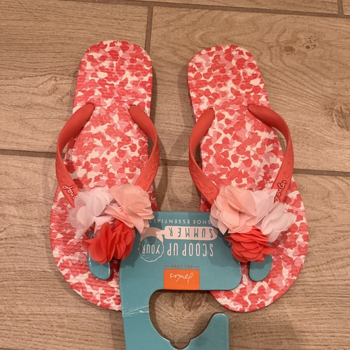 joules flip flops