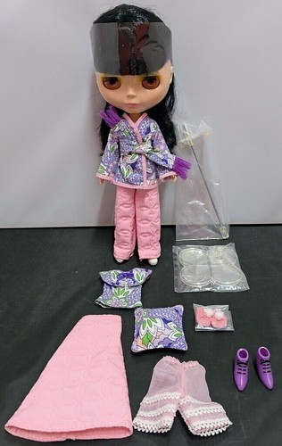 Blythe Lounging Lovely Neo Collectible Fashion Doll Takara 2008 Japan Toy Used - Picture 6 of 10