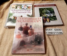 REFERENCE GUIDE FOR ESSENTIAL OILS SOFT COVER...