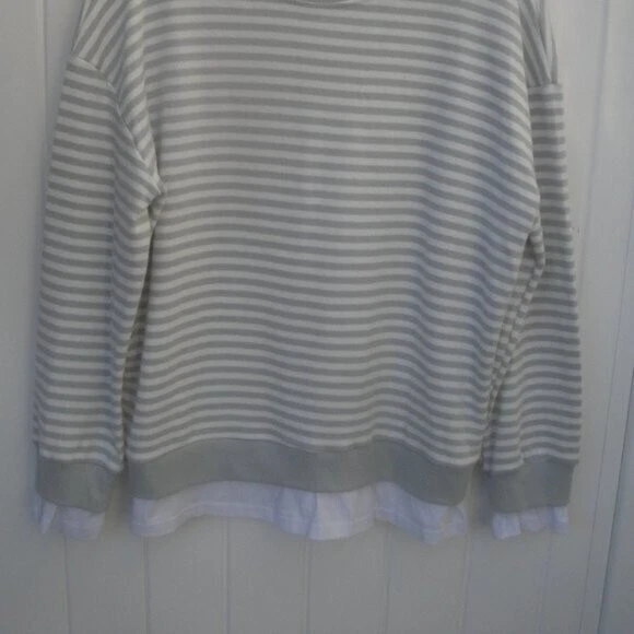 Top para mujer Cali B gris mediano gris-blanco a rayas detalles de camiseta Foto 3 de 4