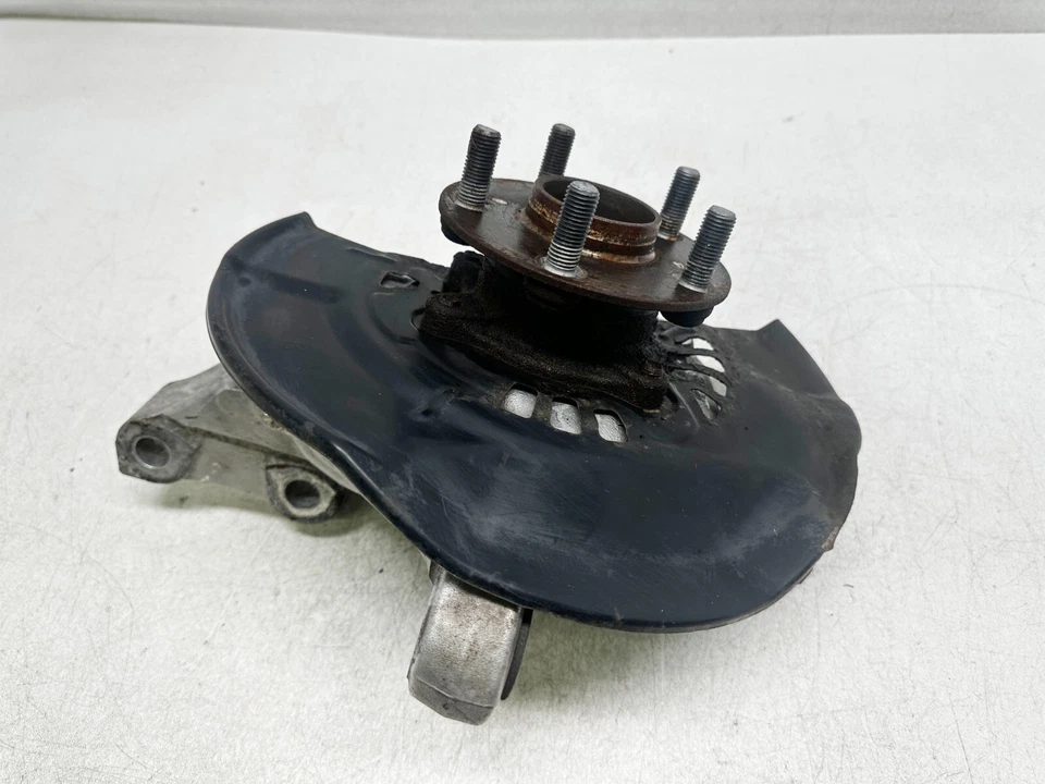 P408200 2010-2015 Toyota Prius buje de nudillo delantero husillo lado del pasajero OEM Foto 3 de 4