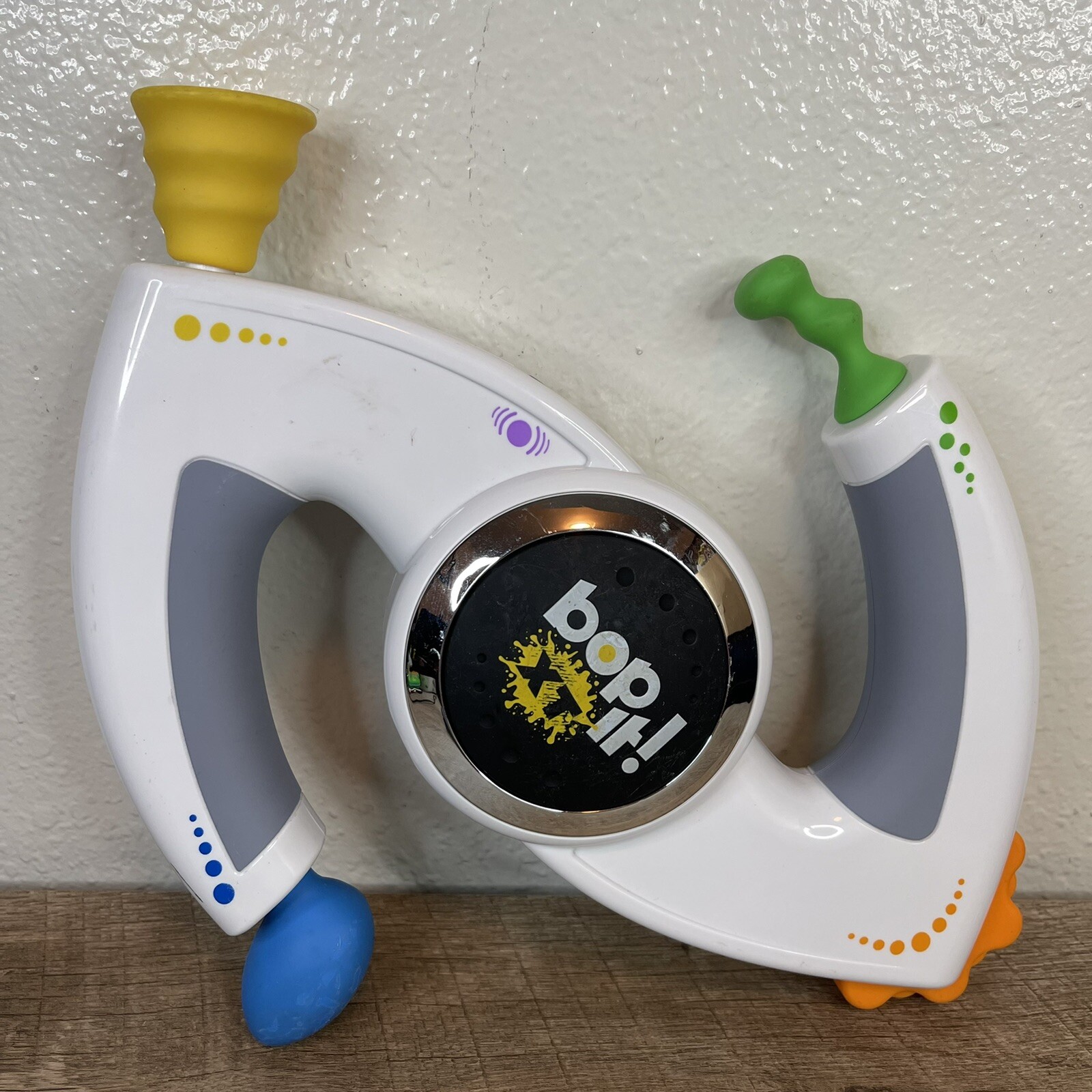 BOP IT XT EXTREME Handheld Electronic Talking Game Hasbro 2010 Tested &  Works! | eBay