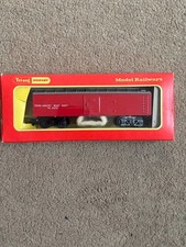 *SALE* HORNBY R344 TRACK CLEANING CAR "BOXED" RED TR9372 OO GAUGE