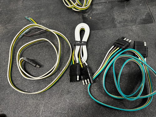 Lot of Flat 4-Pin Trailer Light Wiring Harness Connectors Mixed Lengths Male Fem - 第 2/12 張圖片