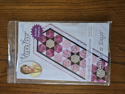 Flower Power Table Runner: Eleanor Burns Signature Quilt Pattern