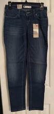NWT Levi  s Macy  s Bold Curve Low Rise Skinny Women  s Jeans Size 7M/28x32