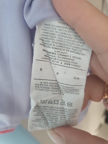 Nike Liverpool FC Trainingstrikot lila Größe S - Bild 4 von 7