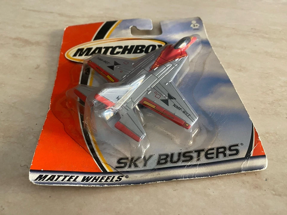 Aereo Matchbox Sky Busters die cast NMF-927 nuovo in blister 2001 da collezione - Immagine 4 di 4