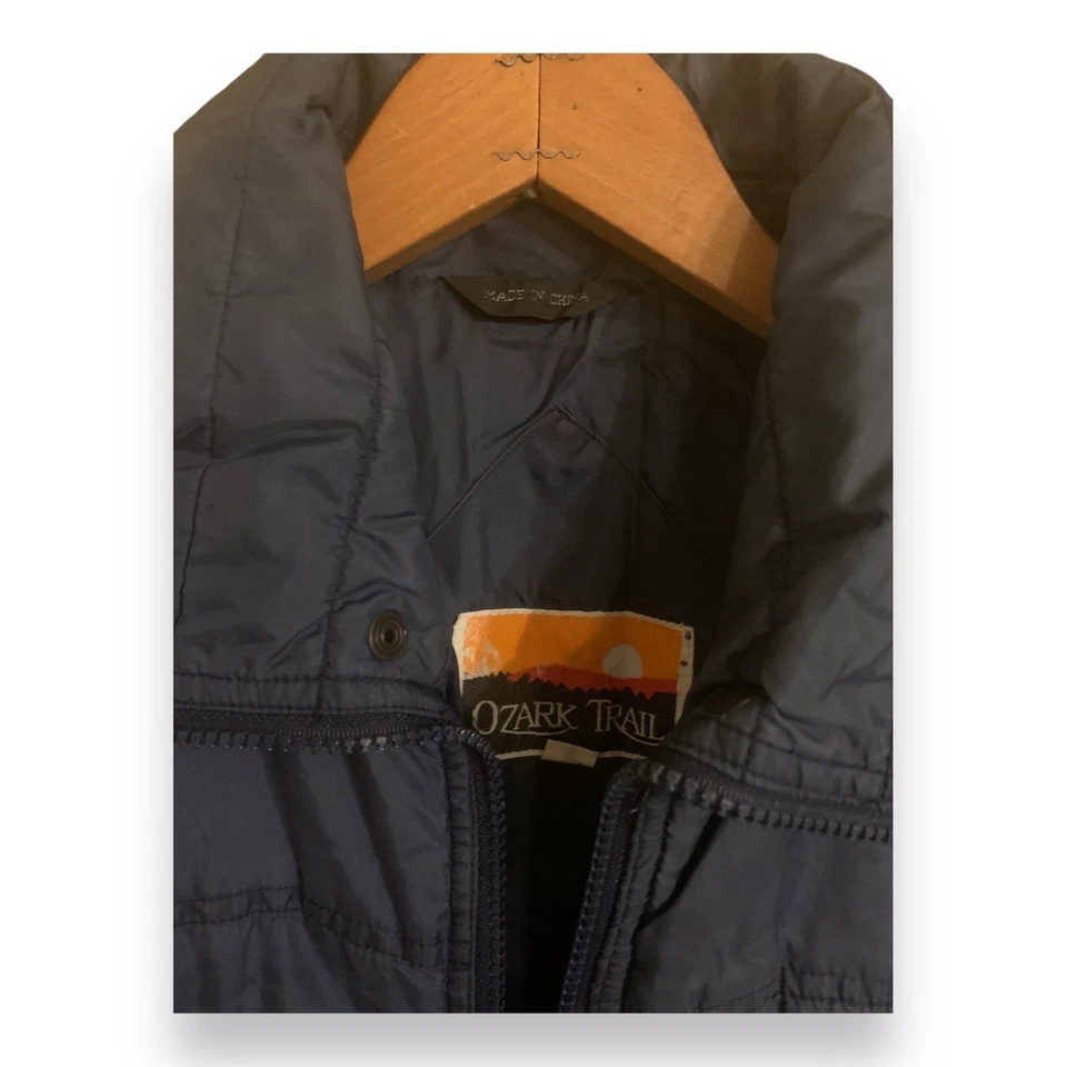 Vintage Ozark Trail Puffer Vest Mens Small Navy 80s 90s Trucker Outdoor Nylon - Image 3 of 4