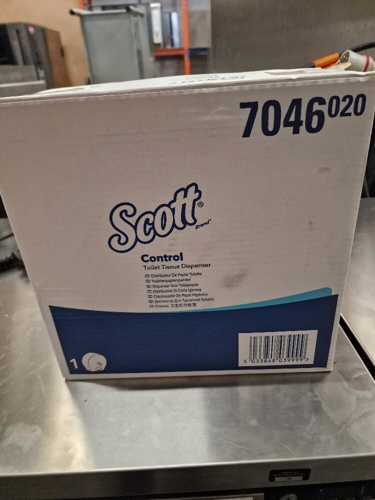 Scott Control 7046020 Toilet Tissue Dispenser Centre feed