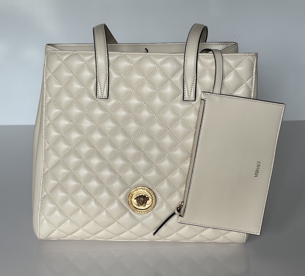 【関税&送料込】Versace Medium Tote Lamb Leather Versace Perfume Medium Travel Tote Shoulder Bag Black Size 9