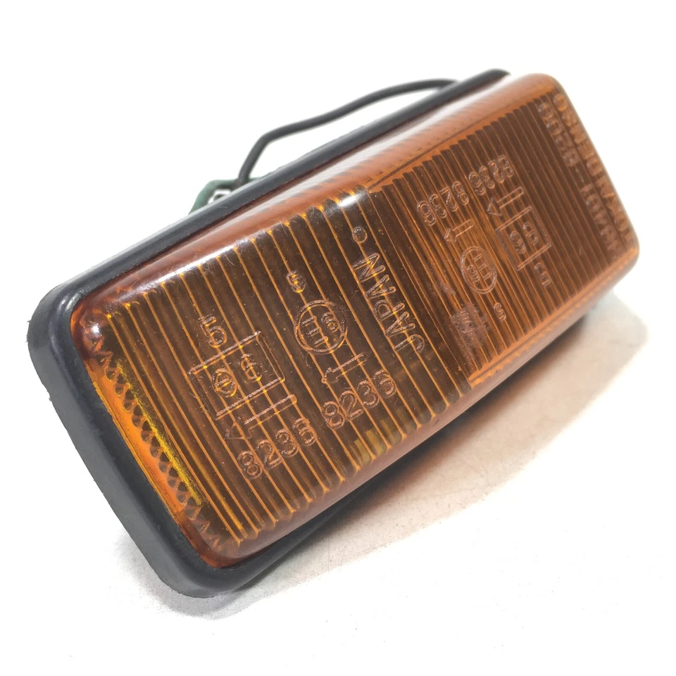 Lente de lámpara indicadora lateral 38401-8200 compatible con Suzuki Swift 1983-1989 NOS Foto 4 de 4