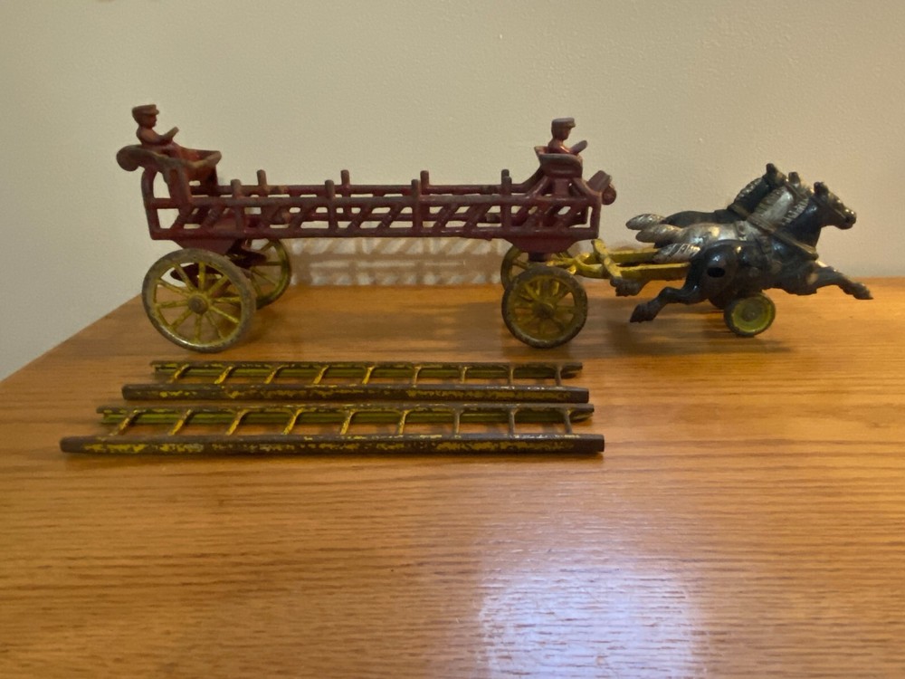 Antique Kenton Cast Iron Ladder Wagon ax-27