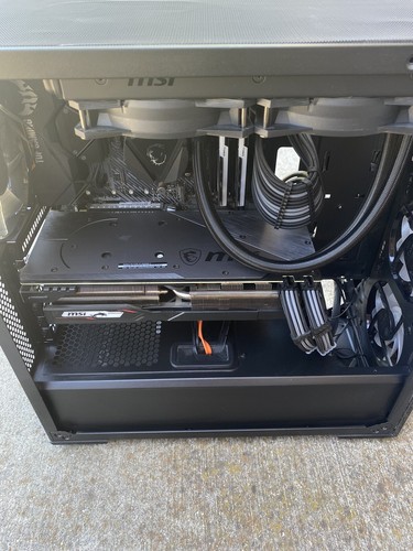 GAMING PC BUNDLE (keyboard + Mouse + Monitor) - Picture 2 of 9