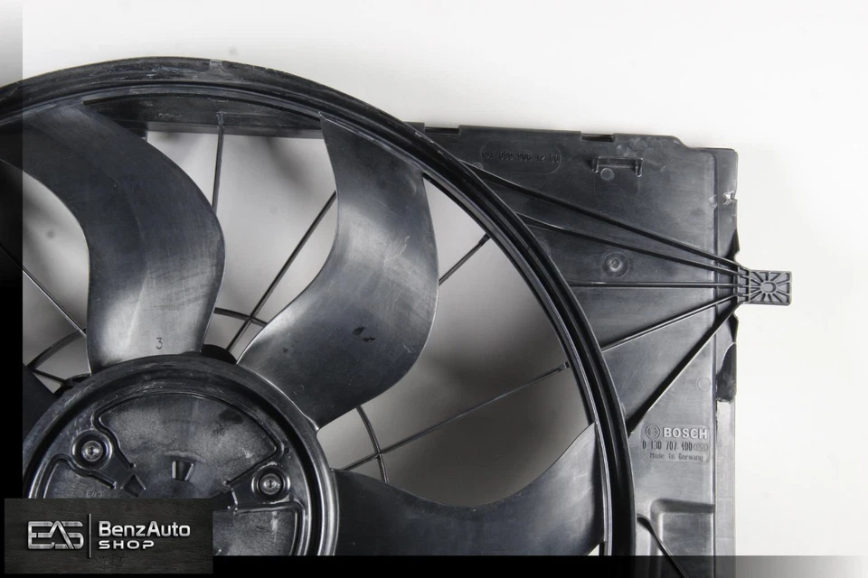 16-21 Mercedes W205 C43 AMG Radiator Cooling Fan Shroud Motor Assembly OEM - Изображение 3 из 4