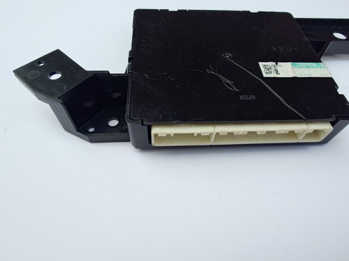 Genuine DENSO Toyota Lexus Control Module Computer 88650-33851 - Picture 4 of 5