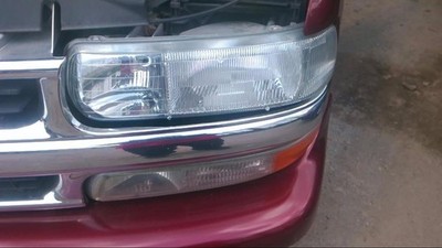 Driver Left Headlight Fits 00-06 SUBURBAN 1500 869187