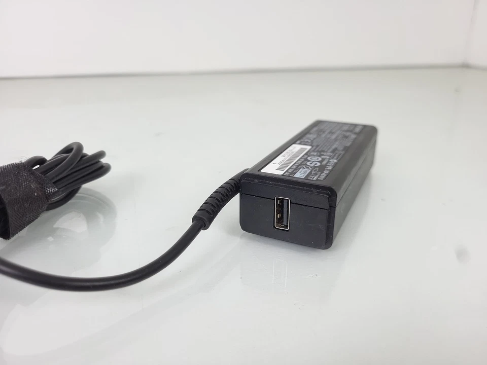 Адаптер питания для ноутбука SONY Vaio 10,5 В / 5 В 3,8 А 45 Вт VGP-AC10V10 - Изображение 3 из 3