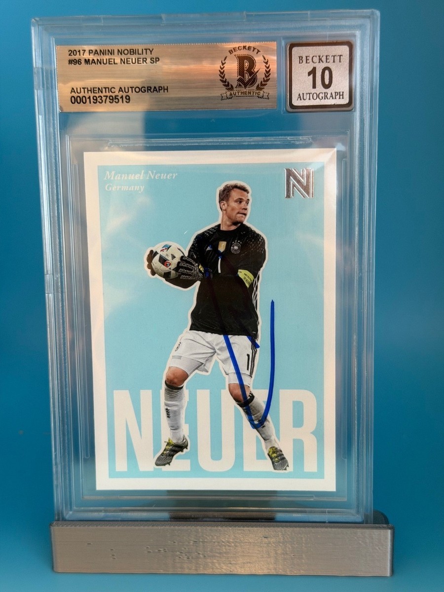 PANINI NOBILITY SOCCERオーウェン　直書サイン 2017 PANINI NOBILITY SP - MANUEL NEUER SIGNED BECKETT AUTHENTIC