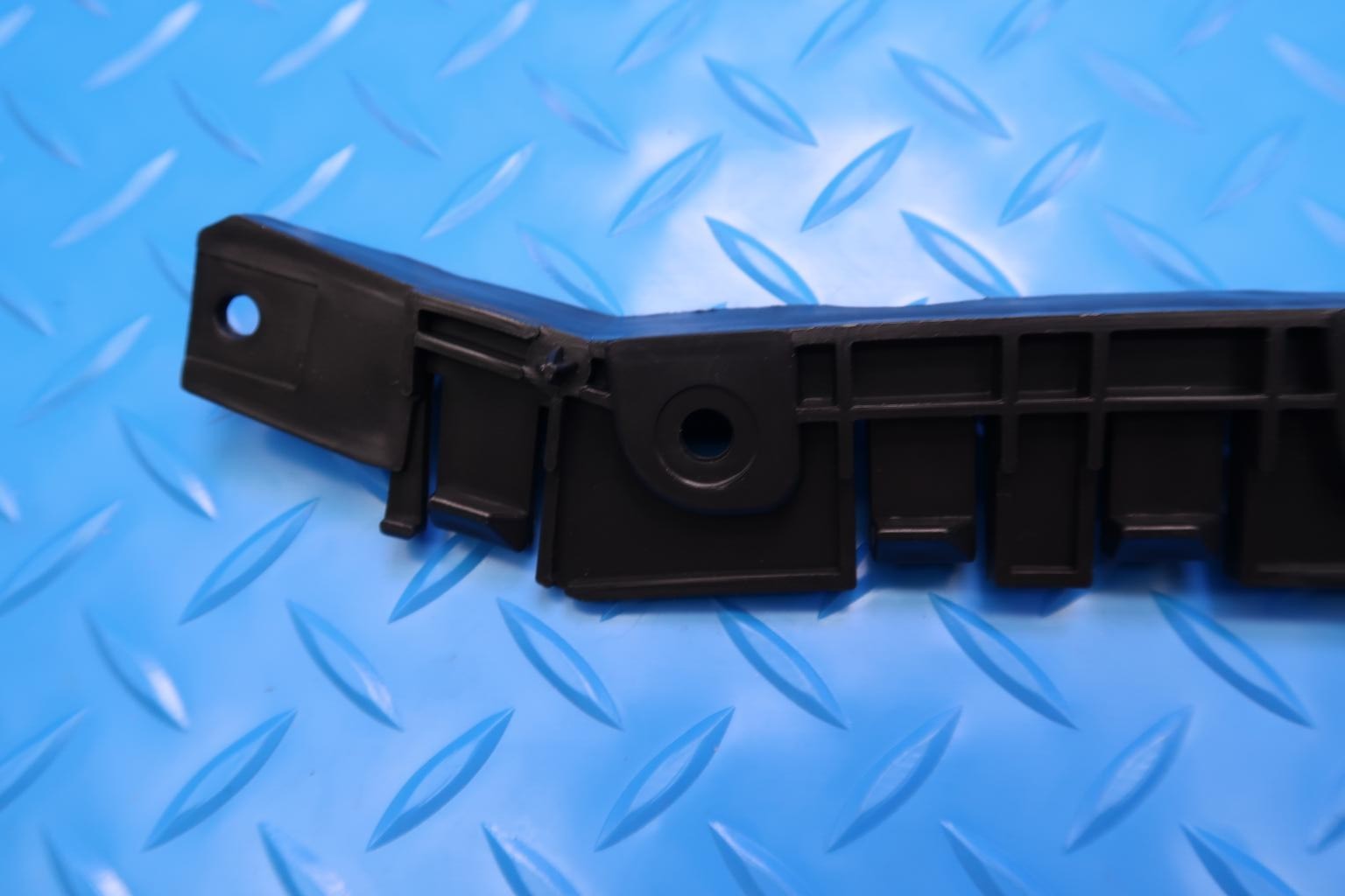 Bentley Bentayga 2015-2020 Front Right Bumper bracket P/N 36A807572B