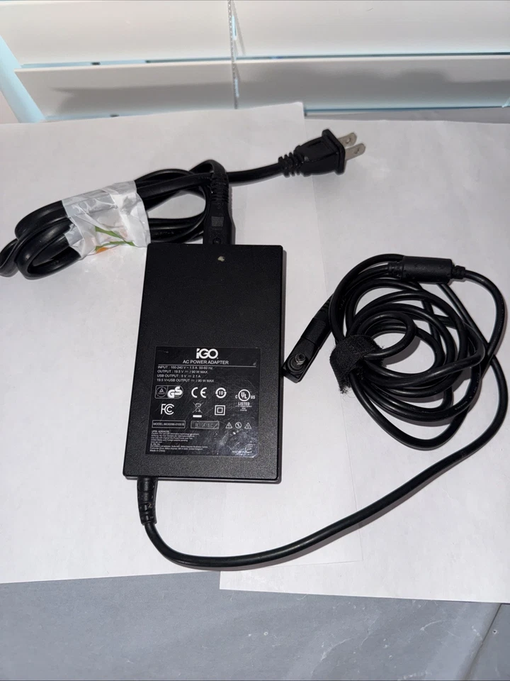 IGO 6630096-0100 B Wired Portable 19.5v 90W + USB  AC Power Adapter - Image 3 of 3