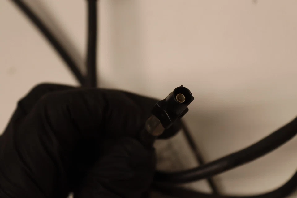 Cable de mástil de antena de radio Chevy Silverado 1500 1999-2023 OEM Foto 3 de 4