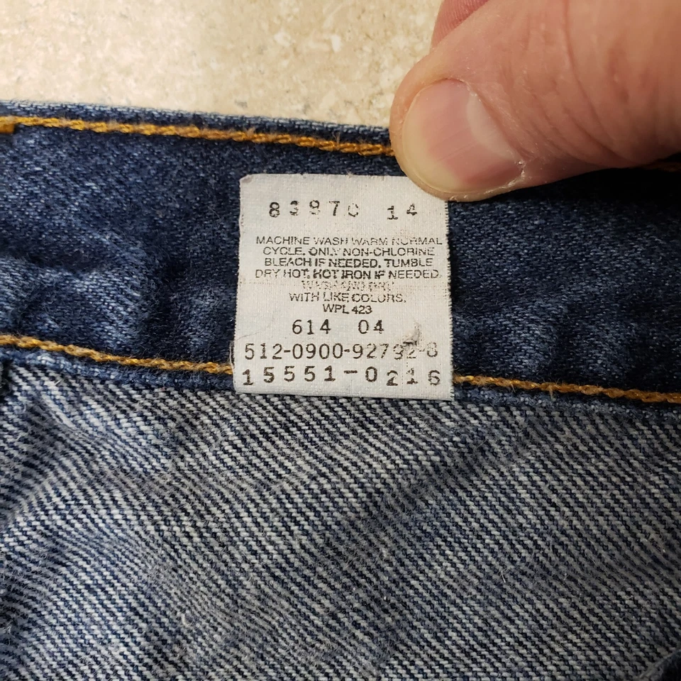 Vintage Levis 550 Jeans Womens 12 Mis M Relaxed Fit Tapered High Baggy Dark USA - Image 4 of 4