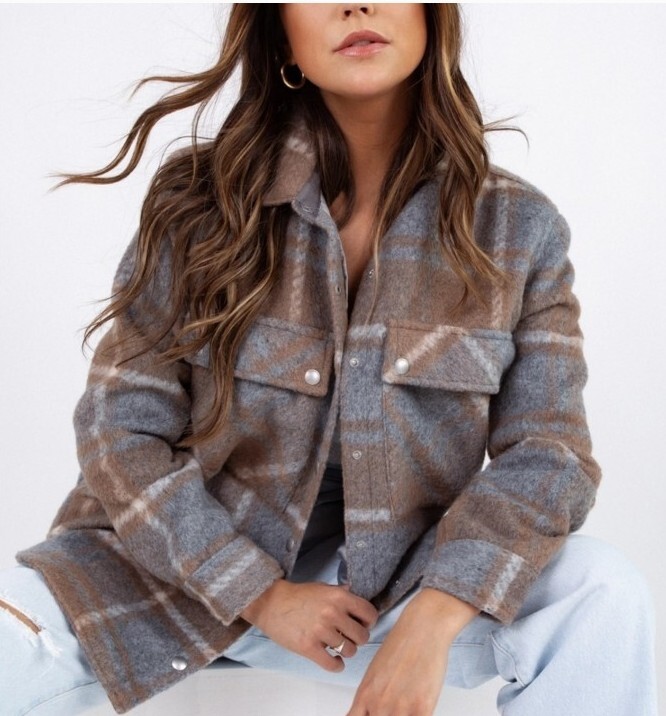 Blank NYC Womens Size L Mountain High Plaid Collared Shirt Jacket