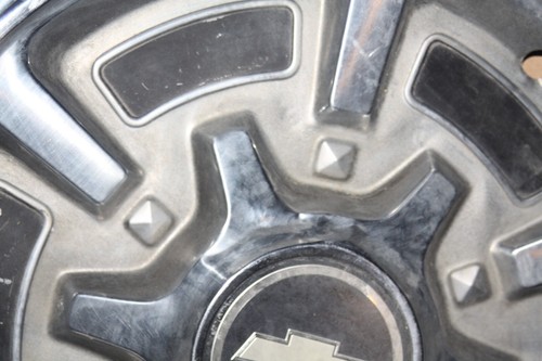 Vintage OEM 1970's Chevy Square Body 1/2 Ton Suburban Blazer 4x4 K10 Hub Caps - Bild 3 von 7