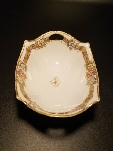 Vintage Hand Painted Nippon Floral Moriage Berry/Nut Bowl 6 in. - Picture 3 of 4