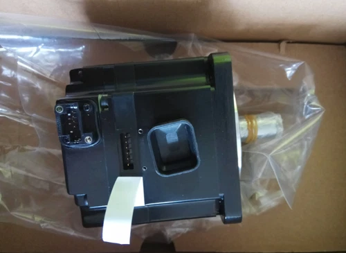 Yaskawa SGMPS-04ACA61 Servo Motor 1PC New Expedited Shipping SGMPS04ACA61 - Picture 2 of 4