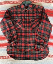 Vintage Pendleton 100 Wool Flannel. 1960  s. USA. Tartan Print. Size Medium.