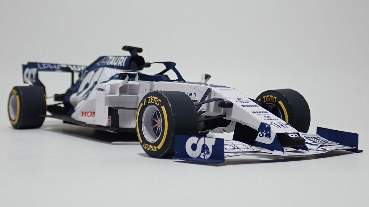 Papercraft Race Car