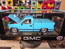 M2 Machines 1:24 1988 GMC Sierra 1500 Light Blue R140