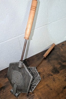Pizzelle Waffle Iron Maker No. 3 Vitantonio Mfg. Co. Cleveland 6 Ohio
