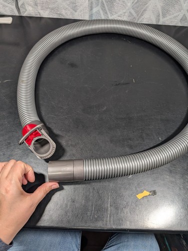 Dyson CY22 Cinetic Big Ball Animal grau rot Bodenstaubsauger getestet - Bild 15 von 24