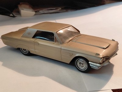 AMT Philco 1965 promo Ford Thunderbird radio Light gold. 1:25. Great shape.