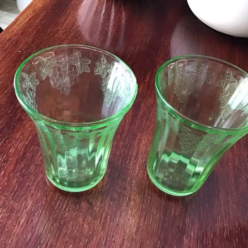 Vintage Jeannette Grapes  Uranium Green Vaseline Glass Drinking Tumblers