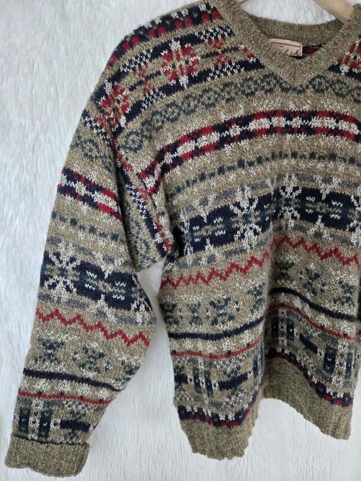 Woolrich Sweater Womens Medium Wool Blend Made in USA Native Pattern VINTAGE - Image 3 of 4