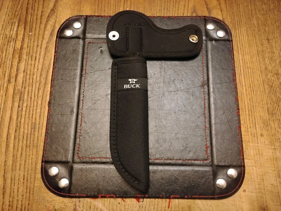 Cuchillos BUCK Modelo 119 Funda Especial Nylon Genuina Nueva Con Logo Buck  Foto 2 de 2