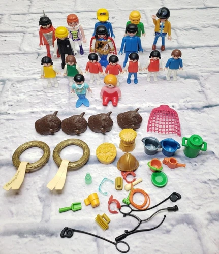 VTG Lot of 17 Mixed Playmobil Figures And Accessories Vintage Toys 70s 80s 90s