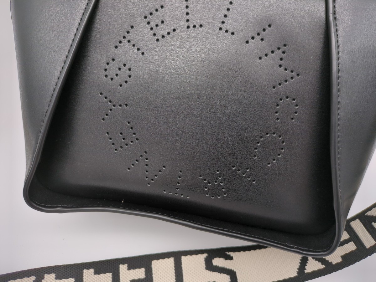 STELLA MCCARTNEY クラッチバッグ Stella McCartney Black Shaggy Deer Cavendish Zipper Clutch