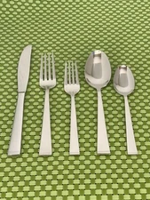 Wallace GEORGETOWN Stainless 18/10 Glossy Korea NEW Flatware SMART CHOICE E93N
